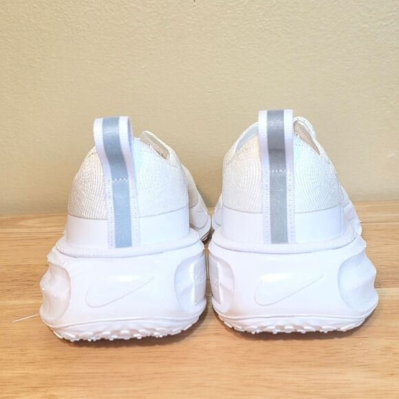 Nike ZoomX Invincible Run Flyknit 3 Running Shoes White Photon Dust Women's 6 - Picture 5 of 7